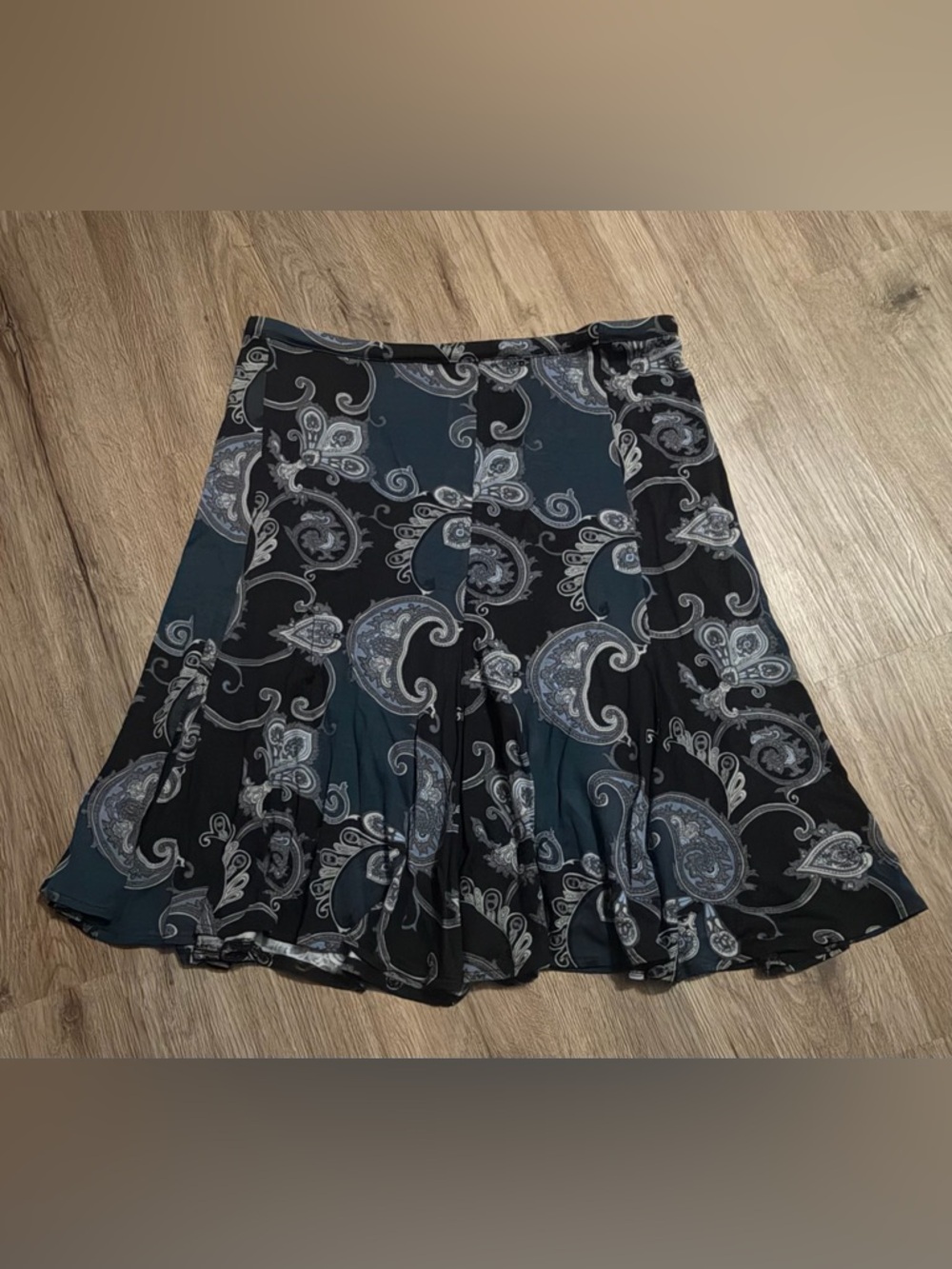 Ann Taylor - Black and Teal Paisley Skater Skirt - Size Medium